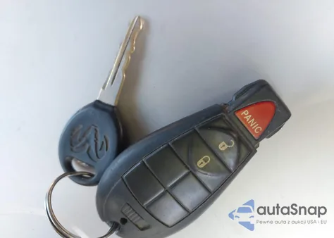 2010 Dodge Ram 1500 Slt/Sport/Trx z USA, uszkodzony, nr VIN 1D7RB1CP5AS119187